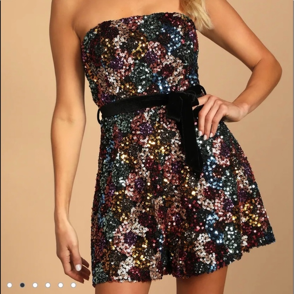 *NWT* Lulu’s Feel the Sparks Strapless Rainbow Sequined Romper